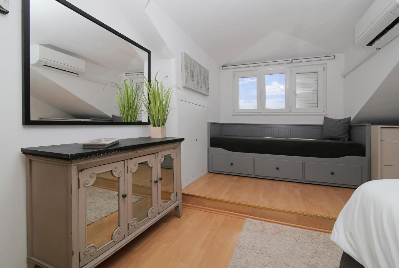 Spacious 2 Bedroom Apt Luxeview- Oldtownview, 10Min To Town Dubrovnik Buitenkant foto