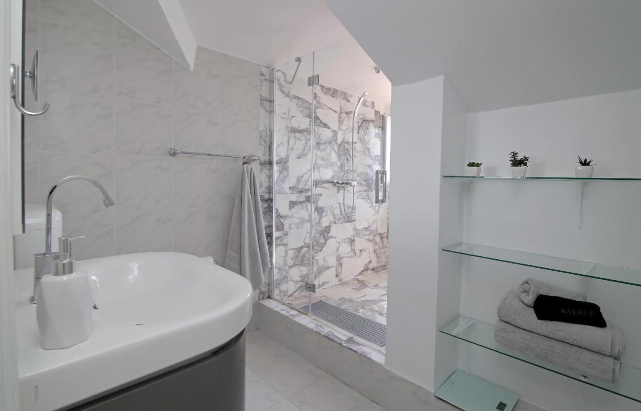 Spacious 2 Bedroom Apt Luxeview- Oldtownview, 10Min To Town Dubrovnik Buitenkant foto